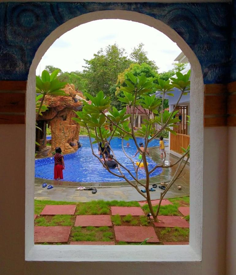 Long Beach Hotel Pangandaran Luaran gambar