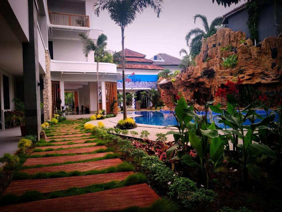 Long Beach Hotel Pangandaran Luaran gambar